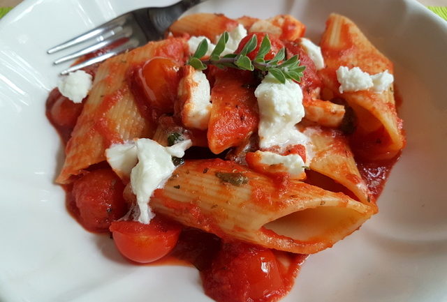 PENNE ALLA PIZZAIOLA (NEAPOLITAN PIZZA MAKER-STYLE PENNE) — The Kitchen  Scholar