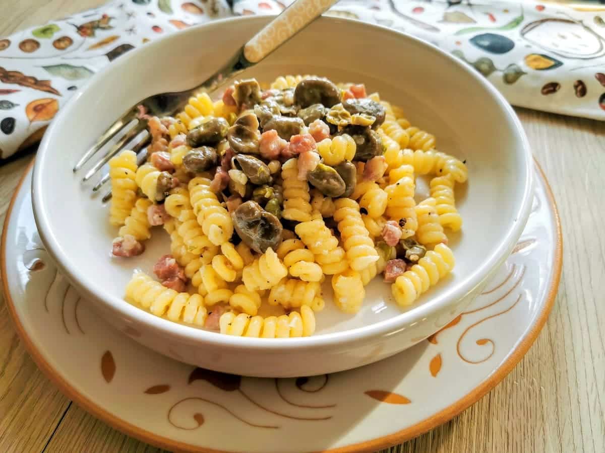 pasta with fava beans and pancetta.