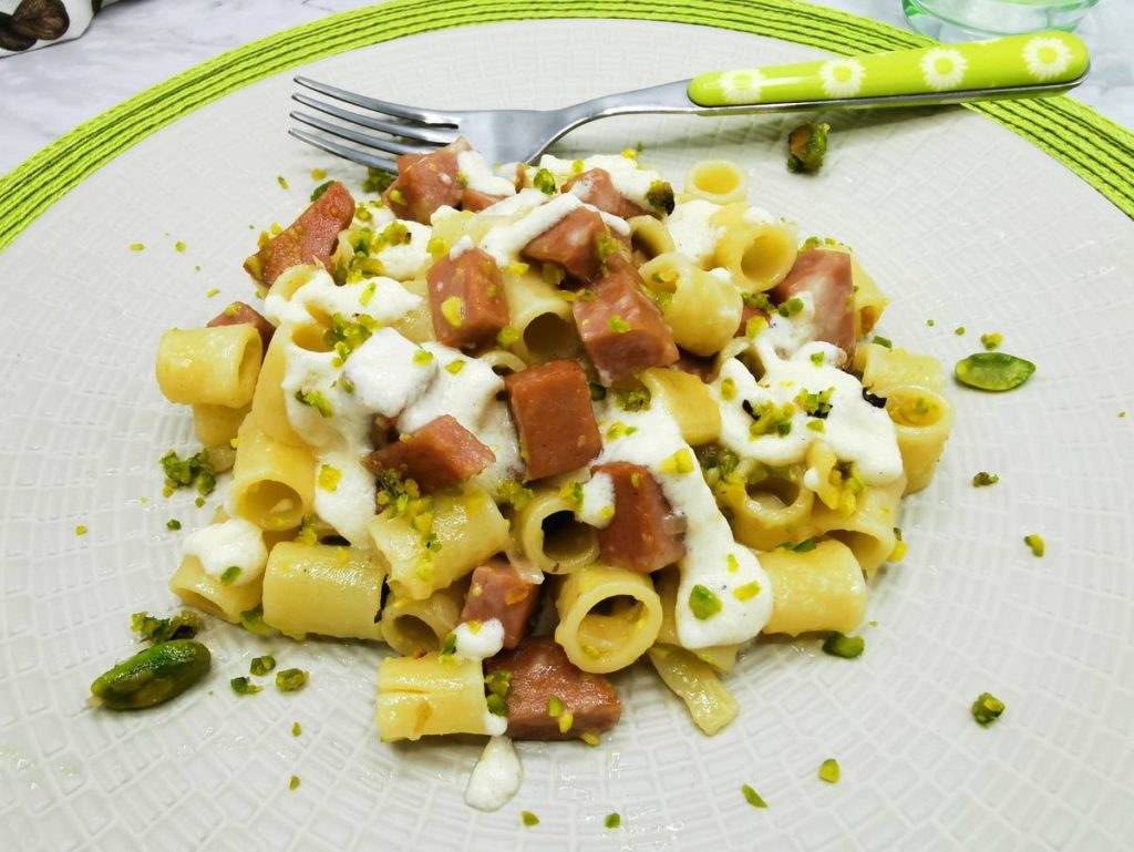 pasta with mortadella and pistachios