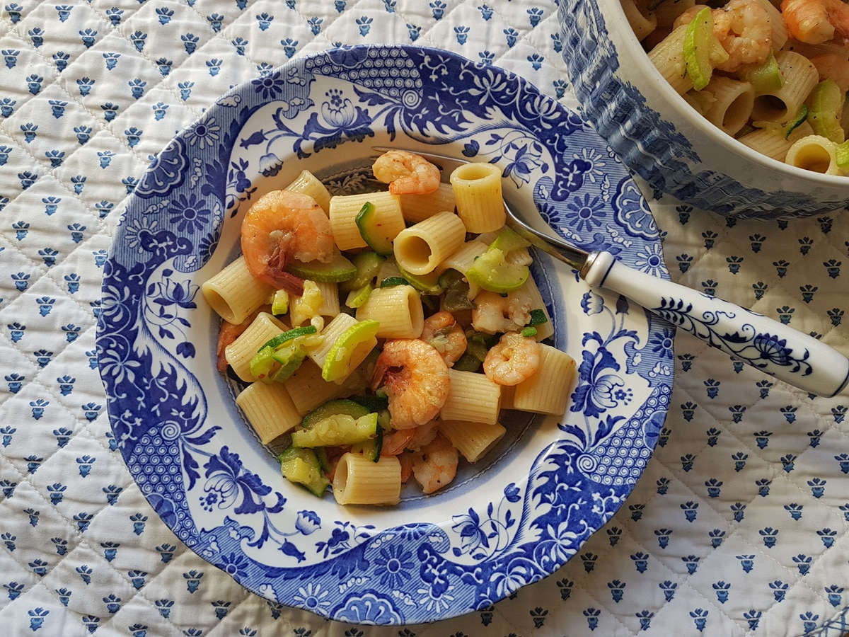 Pasta with zucchini and shrimp.