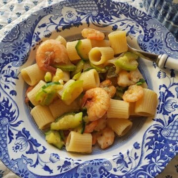 Pasta with zucchini and shrimp.