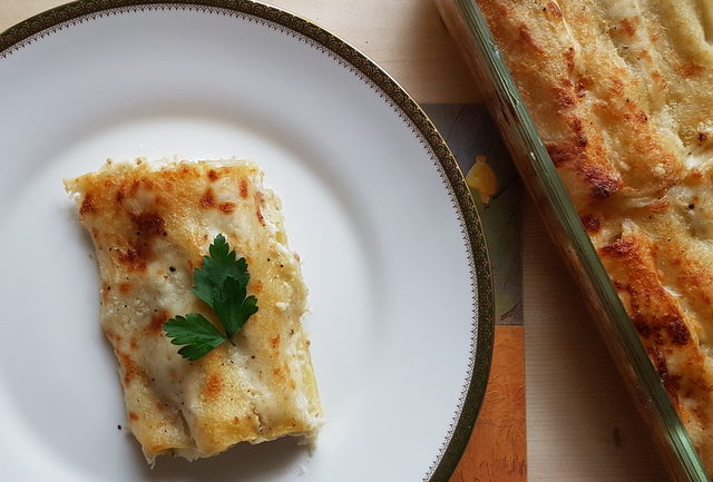 Cannelloni with potato and porcini. 