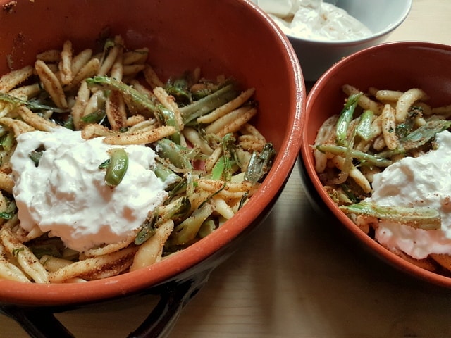 puntarelle pasta with burrata