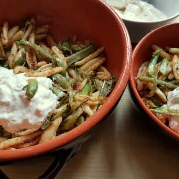 puntarelle pasta with burrata