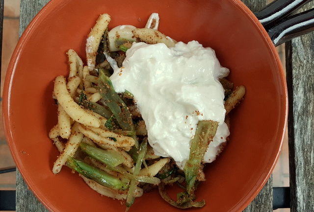 puntarelle pasta with burrata