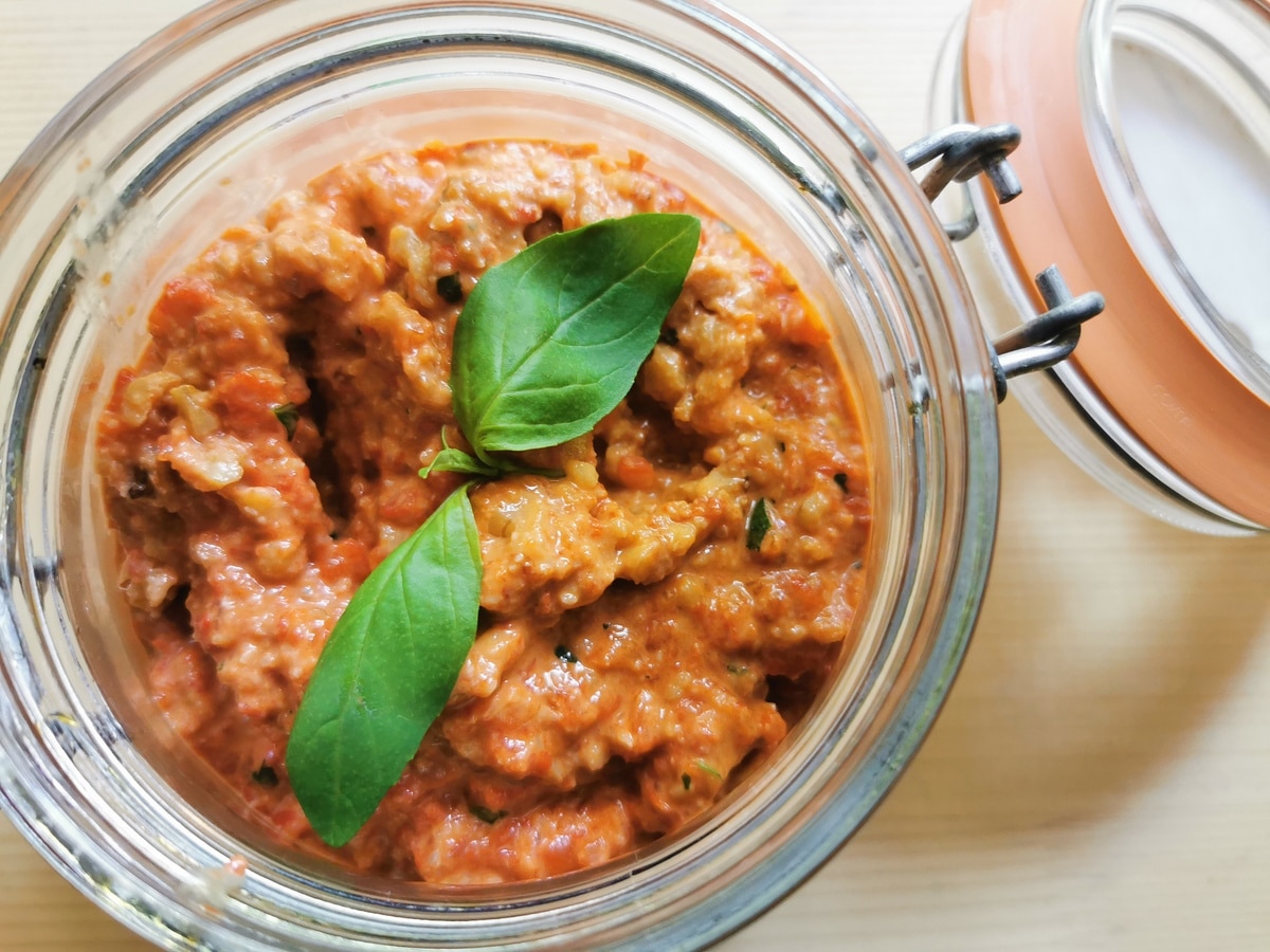 Roasted red pepper pesto in a mason jar.