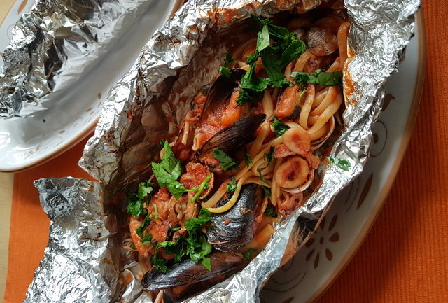 Seafood Linguine al Cartoccio (in foil) – The Pasta Project
