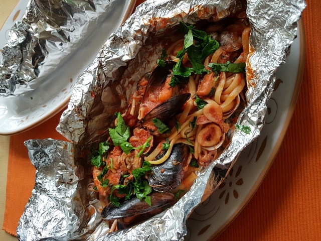 Seafood Linguine al Cartoccio (in foil) – The Pasta Project