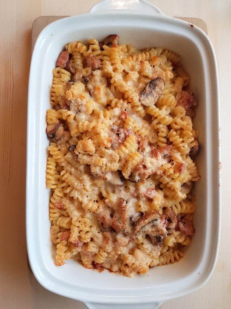 baked short fusilli bucati with gorgonzola, pancetta and mushrooms