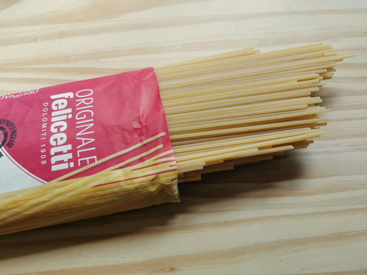 Spaghetti made by pasta maker felicetti.