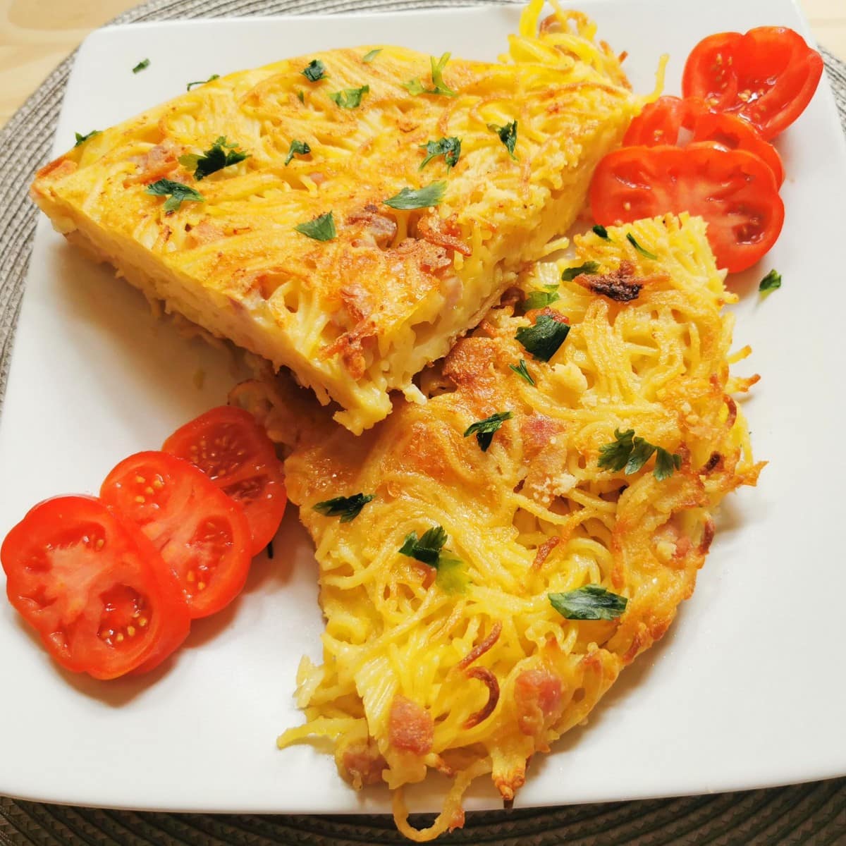 Easy spaghetti frittata from Naples. – The Pasta Project