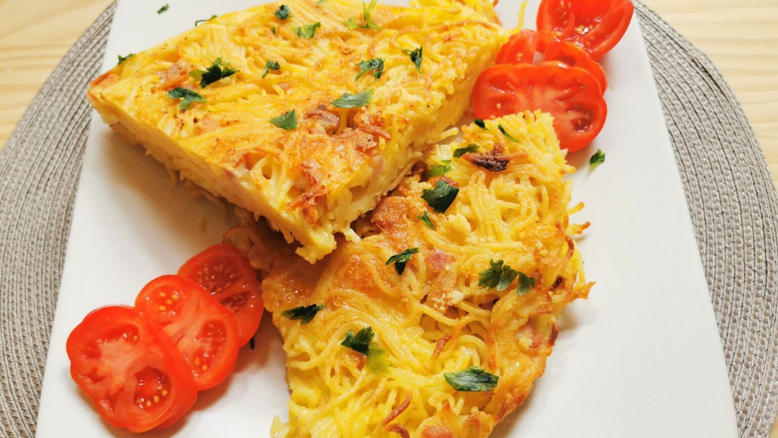 Easy spaghetti frittata from Naples. – The Pasta Project