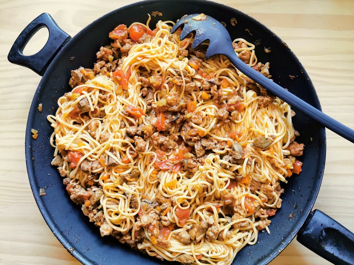 Tagliolini alla Langarola in a pan