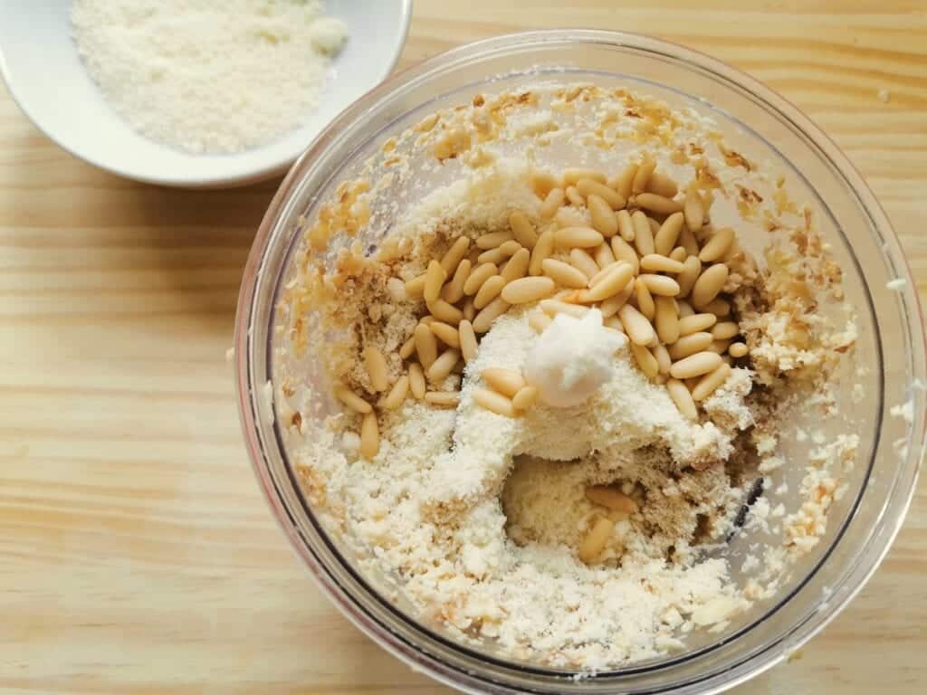 ingredients for walnut sauce in food processor