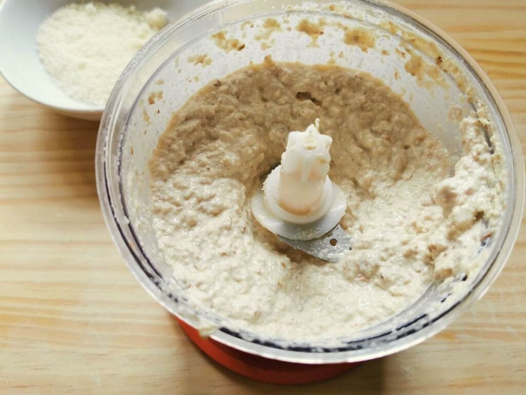 ready walnut sauce in food processor