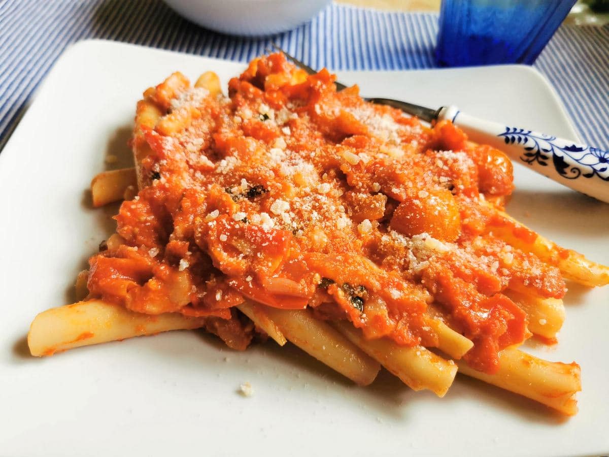 ziti pasta with Italian lardo ziti lardiati recipe from Naples